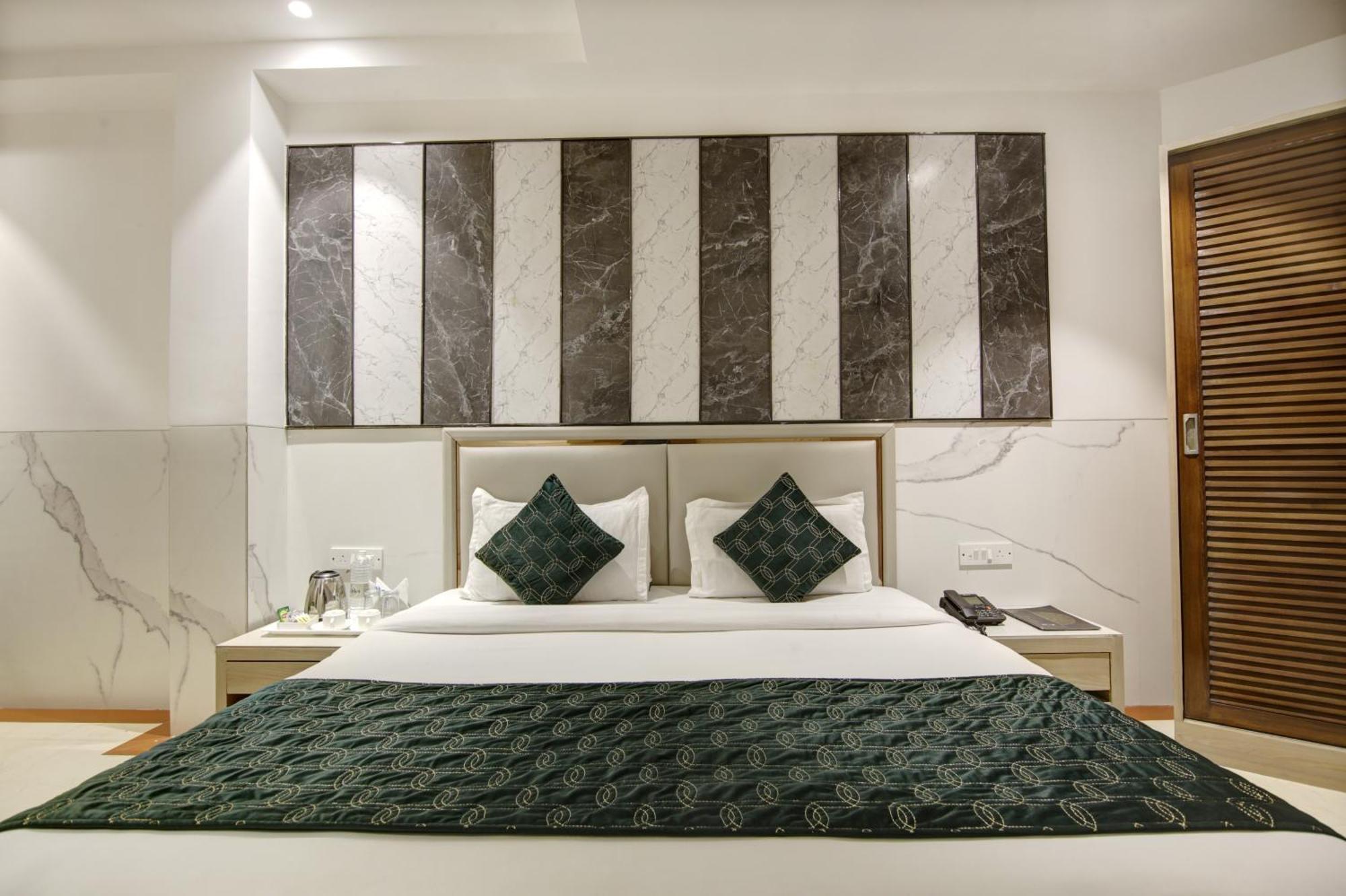 Hotel Delhi 37 By Star Group Near Delhi Airport Нью-Делі Екстер'єр фото