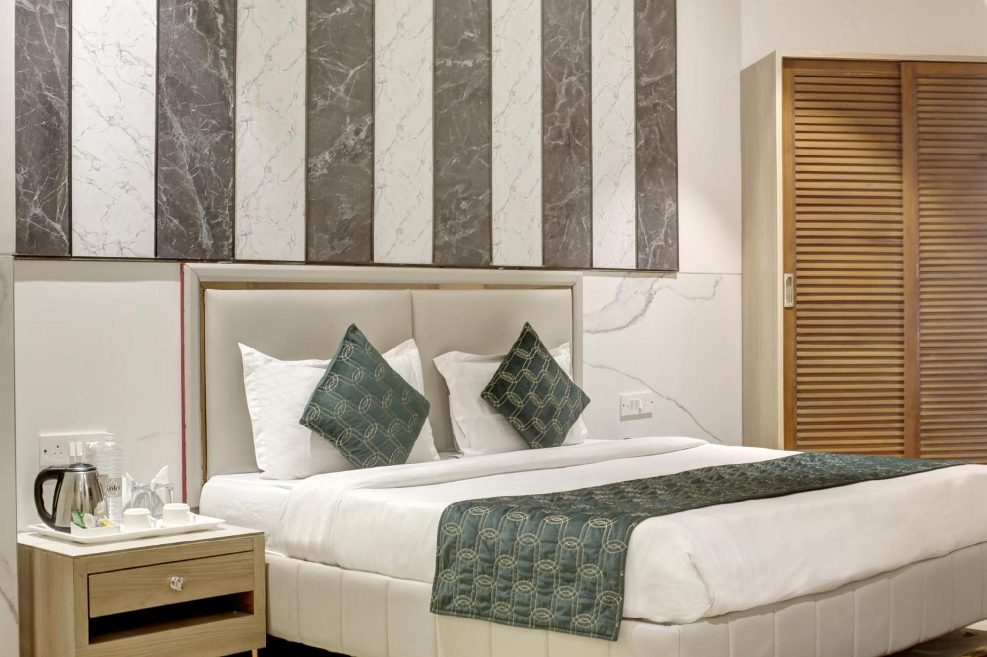 Hotel Delhi 37 By Star Group Near Delhi Airport Нью-Делі Екстер'єр фото